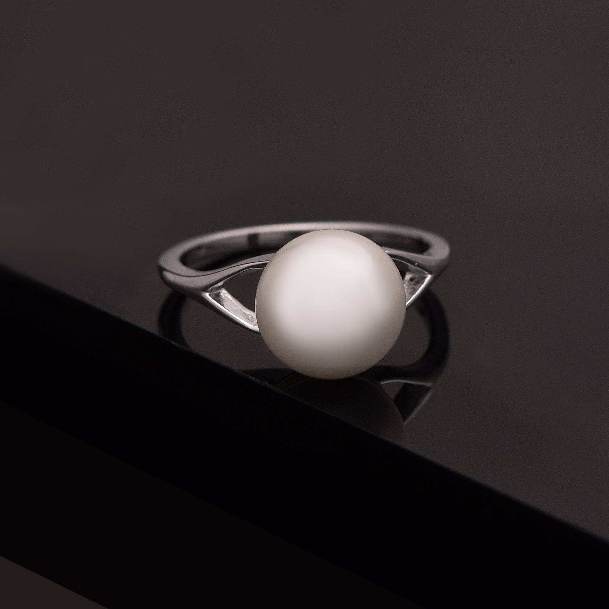 Pearl Ring