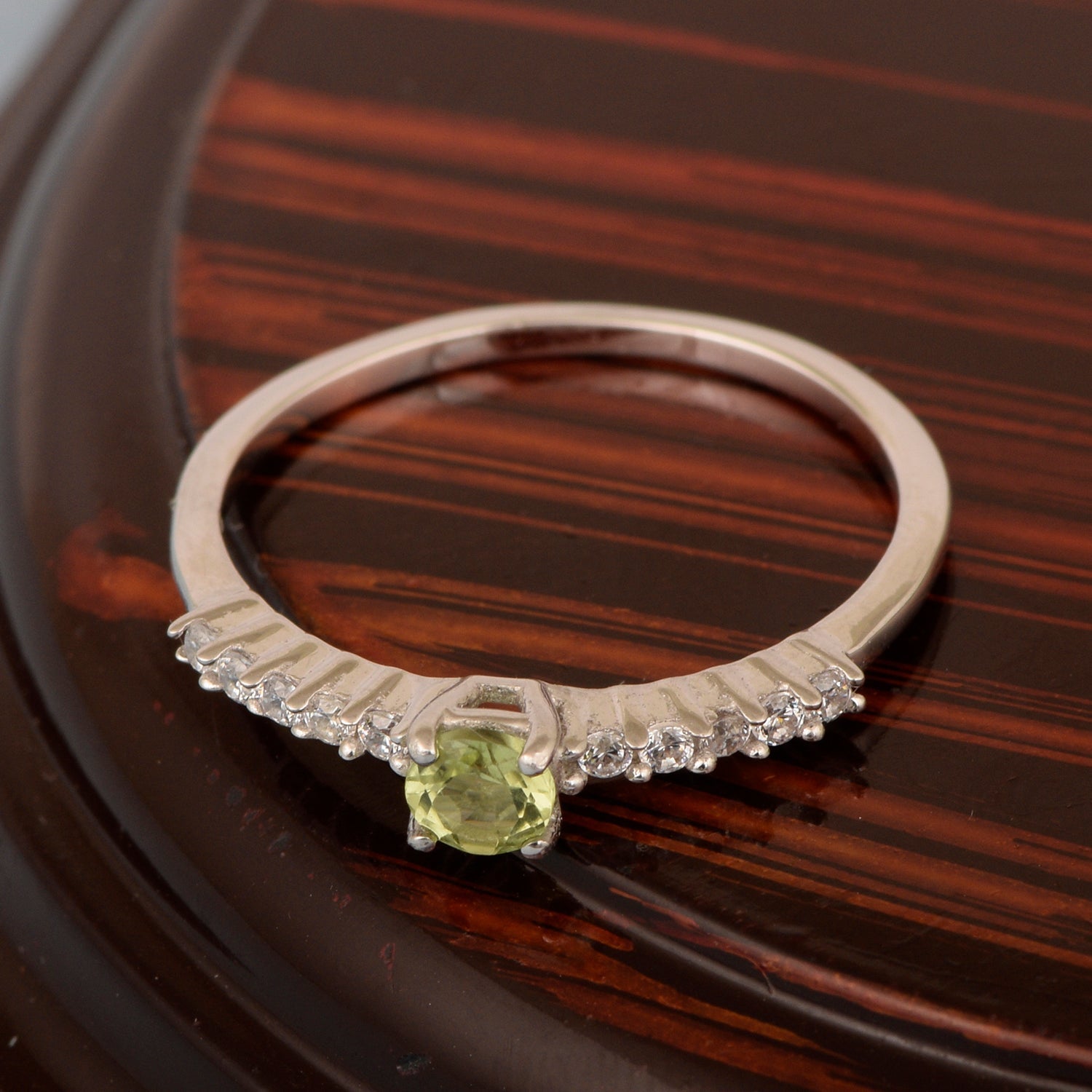 Round 0.40 Ctw Peridot 925 Sterling Silver Stacking Solid Ring - Kimaya INC