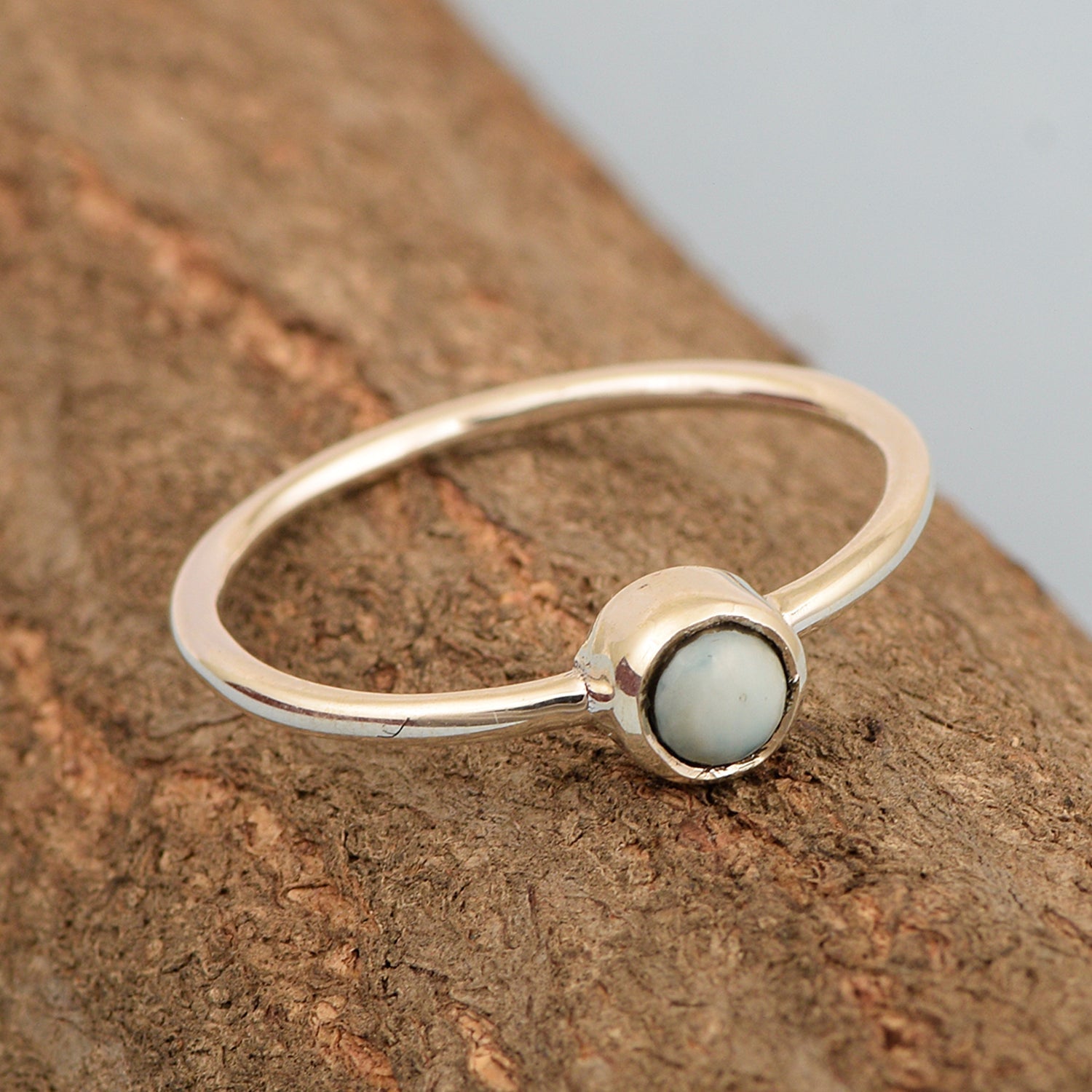 925 Sterling Silver Round 0.20 Ctw Turquoise Women Engagement Ring - Kimaya INC