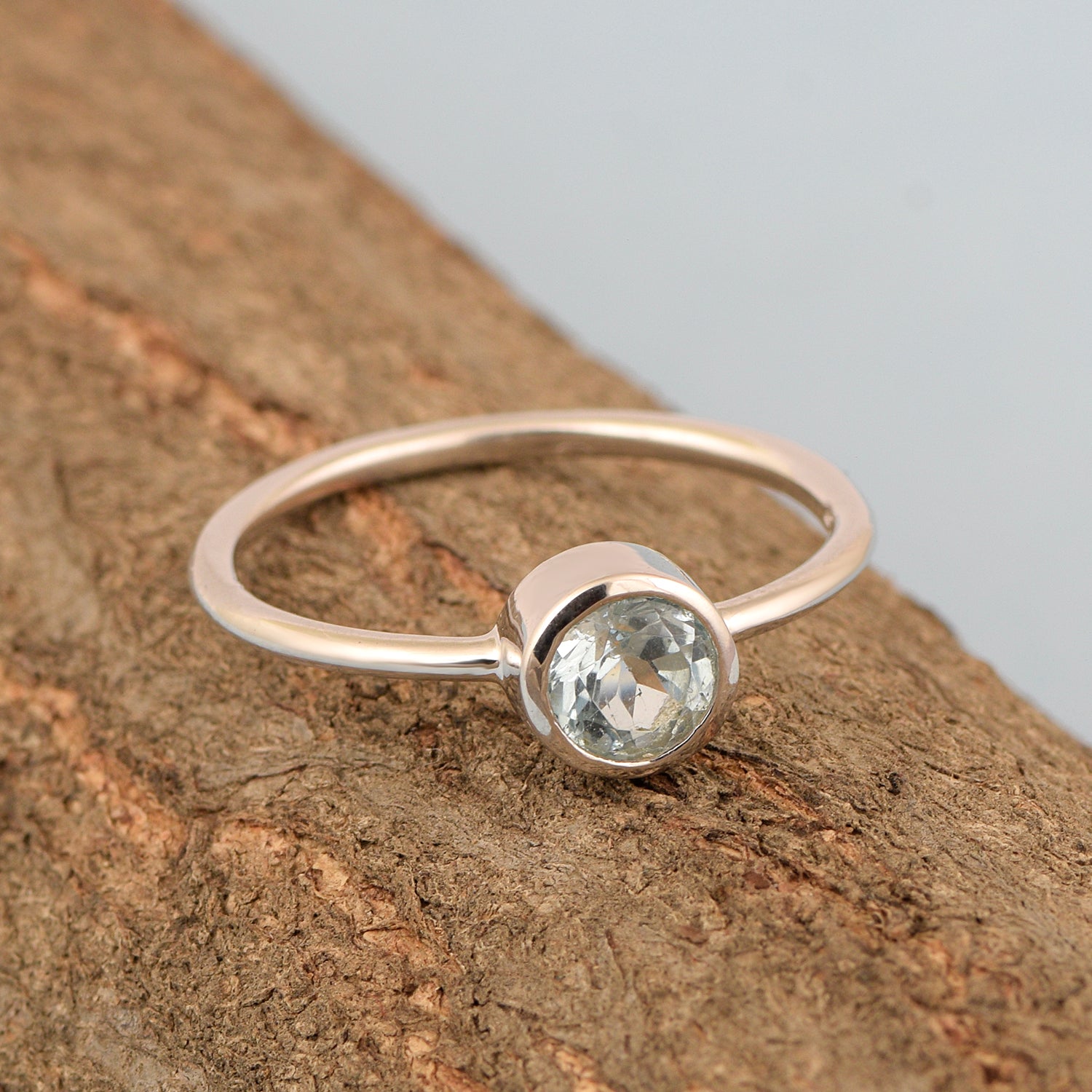 925 Sterling Silver Round 5mm 0.30 Ctw Aquamarine Women Engagement Ring - Kimaya INC