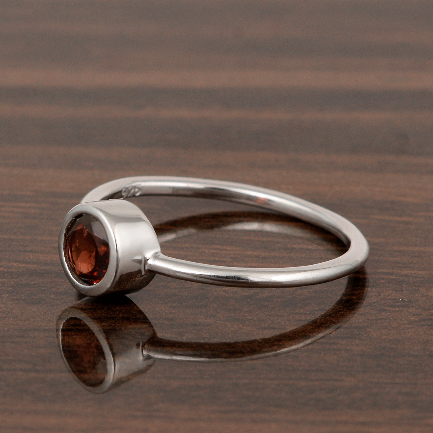 925 Sterling Silver Round 5mm 0.30 Ctw Garnet Women Engagement Ring - Kimaya INC