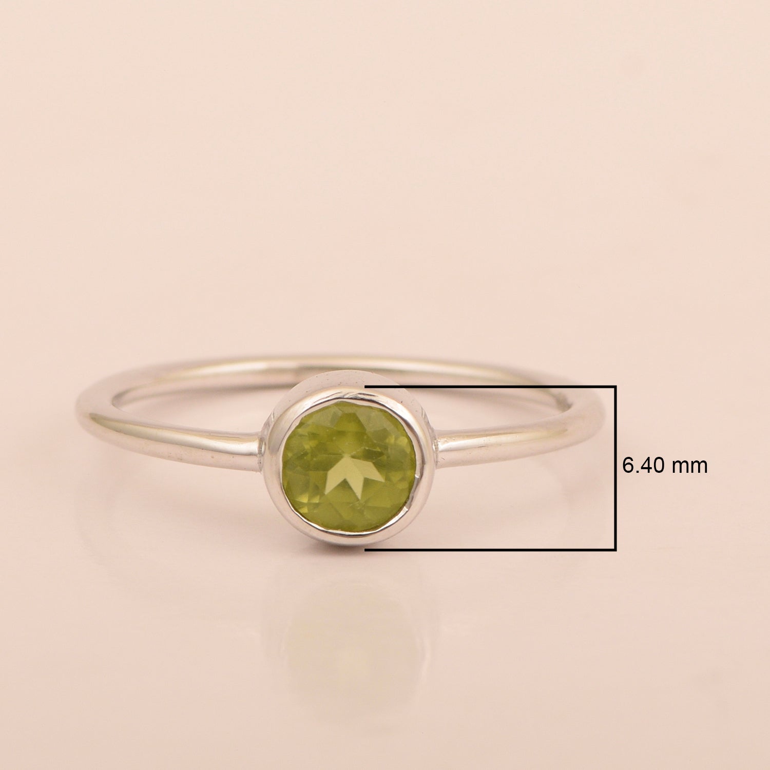 925 Sterling Silver Round 5mm 0.30 Ctw Peridot Women Engagement Ring - Kimaya INC