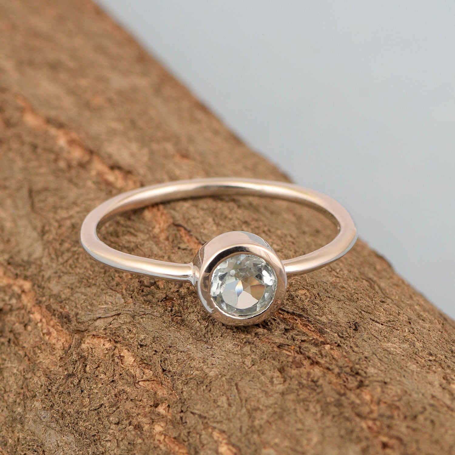 925 Sterling Silver Round 5mm 0.30 Ctw Swiss Blue Topaz Women Engagement Ring - Kimaya INC