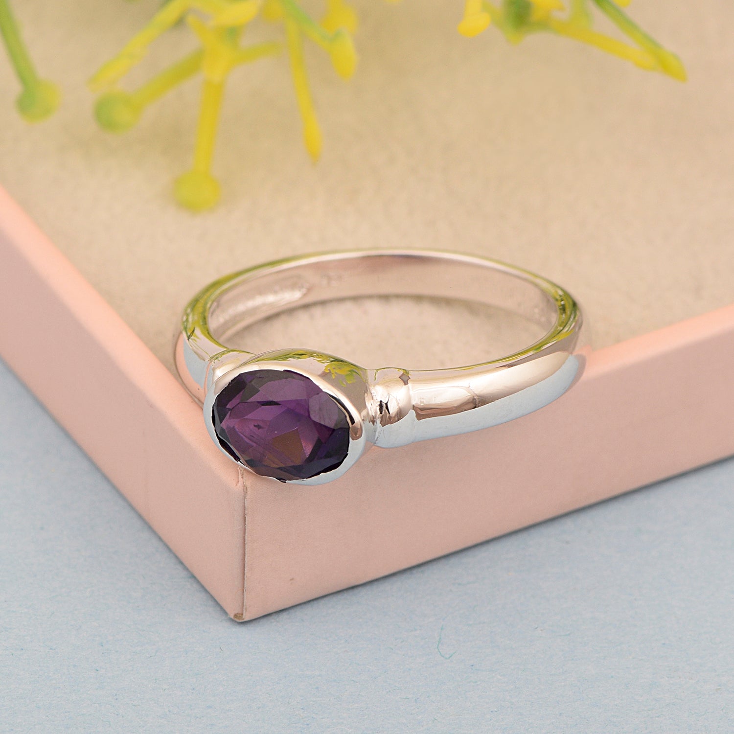 Dainty 925 Sterling Silver Stackable Oval-Shaped 1 Ctw Amethyst Women Ring - Kimaya INC