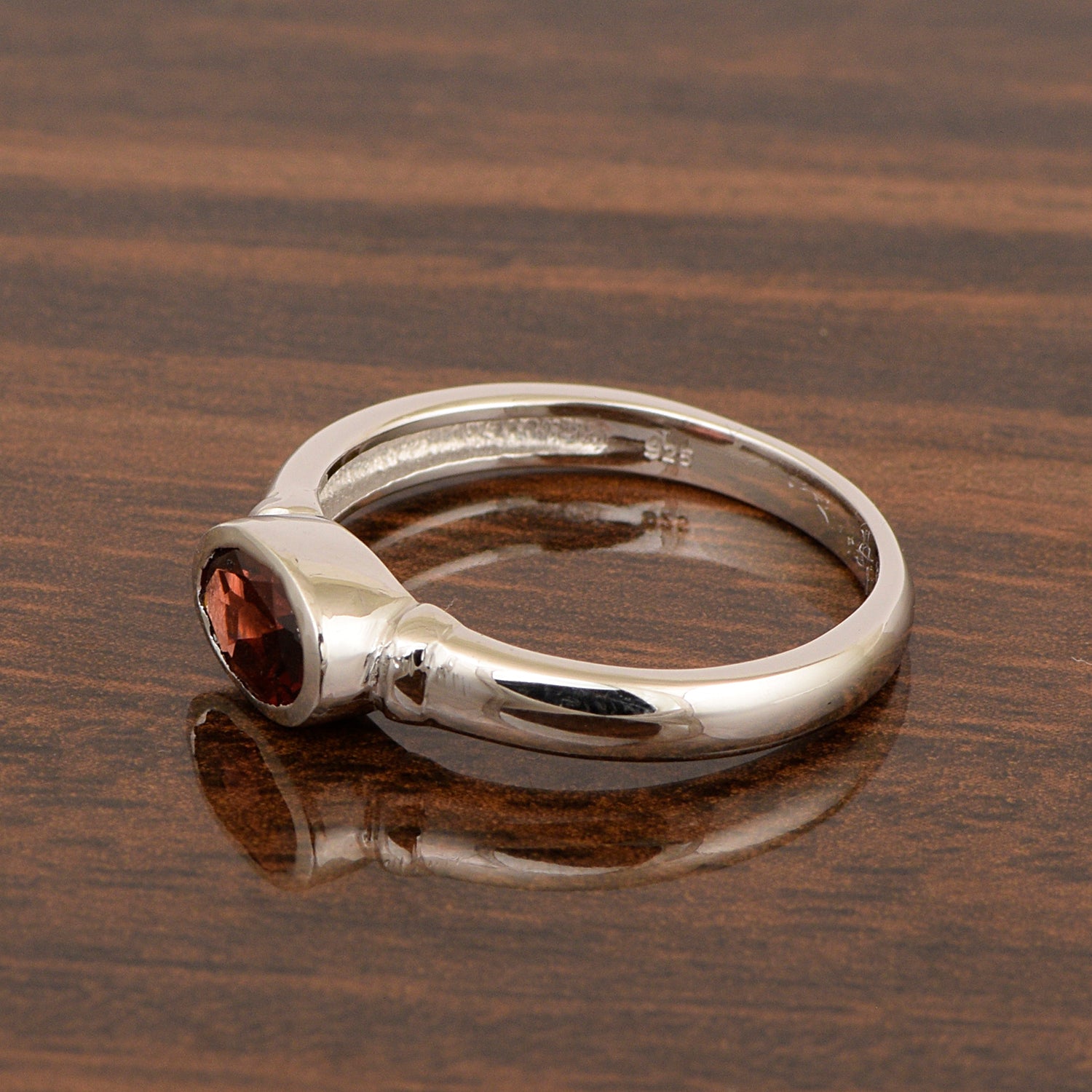 Dainty 925 Sterling Silver Stackable Oval-Shaped 1 Ctw Garnet Women Ring - Kimaya INC