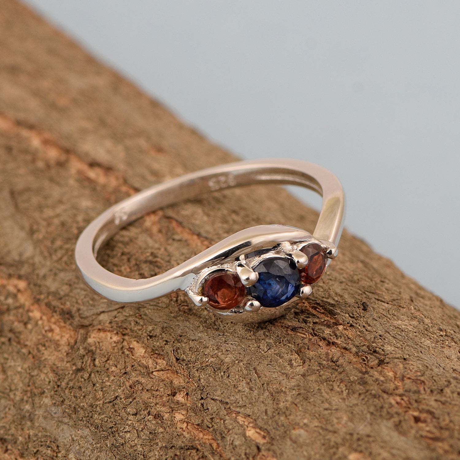 925 Sterling Silver Three-Stone Oval 1.35 Ctw Aquamarine Women's Ring - Kimaya INC