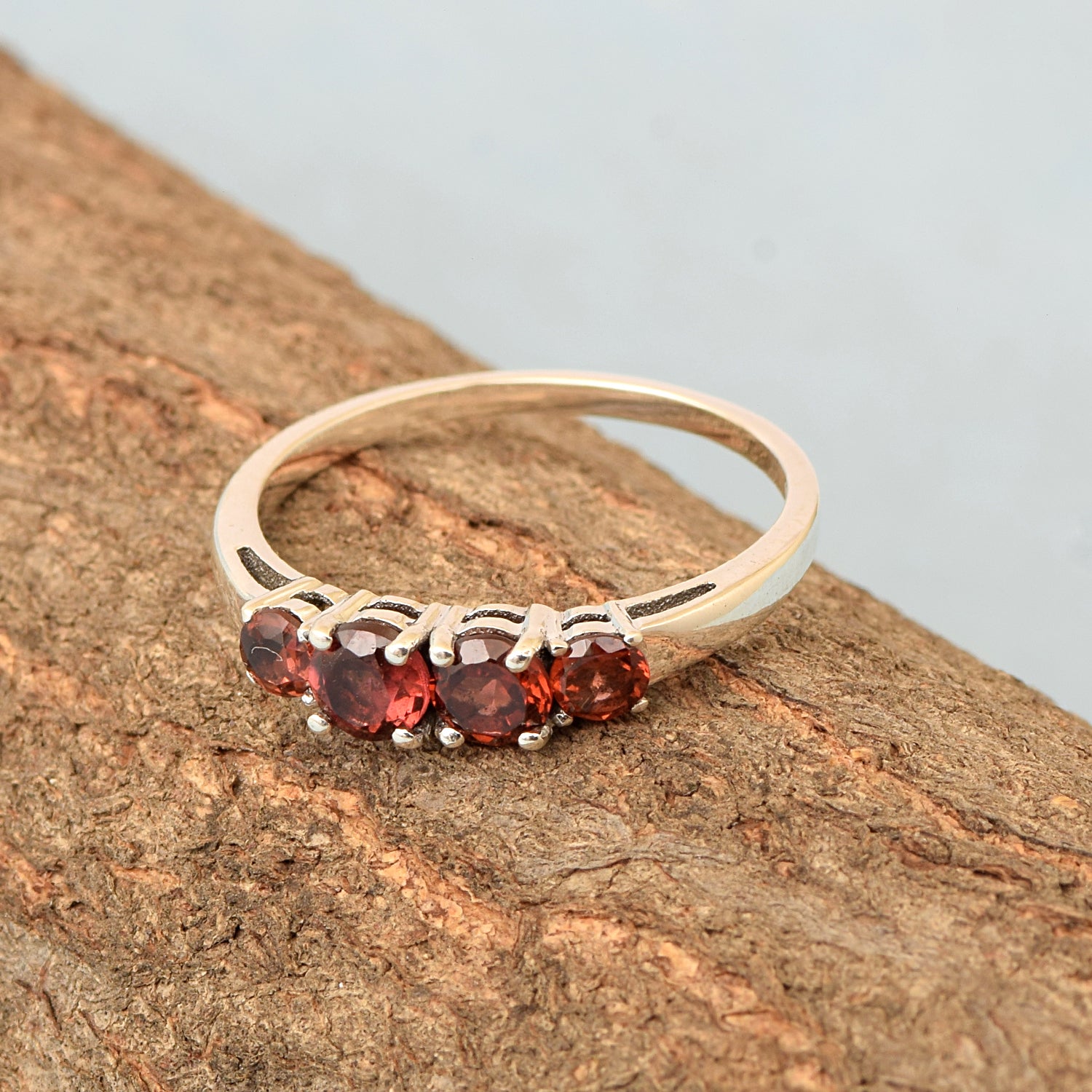 Round Cut 3.85 Carat Garnet Gemstone 925 Sterling Silver Women Engagement Ring - Kimaya INC