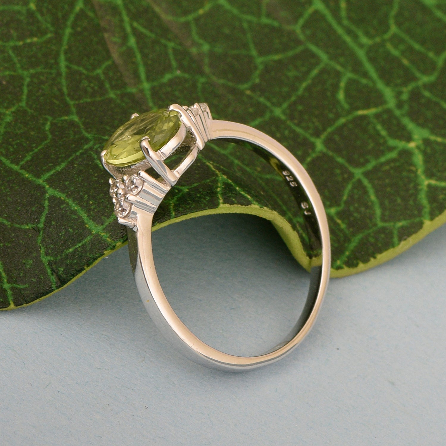 Solitaire Oval 8x6mm Peridot & White Accents Women Wedding Ring - Kimaya INC