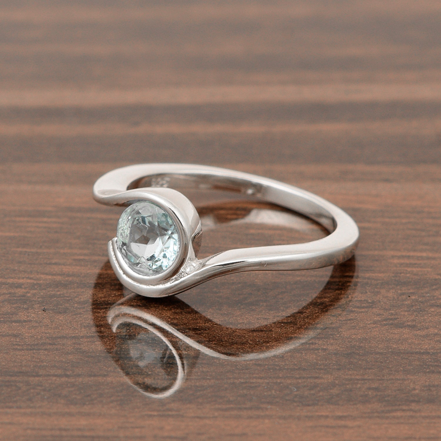 Bar-Set Solitaire 6mm Round Aquamarine Bypass Ring 925 Sterling Silver - Kimaya INC
