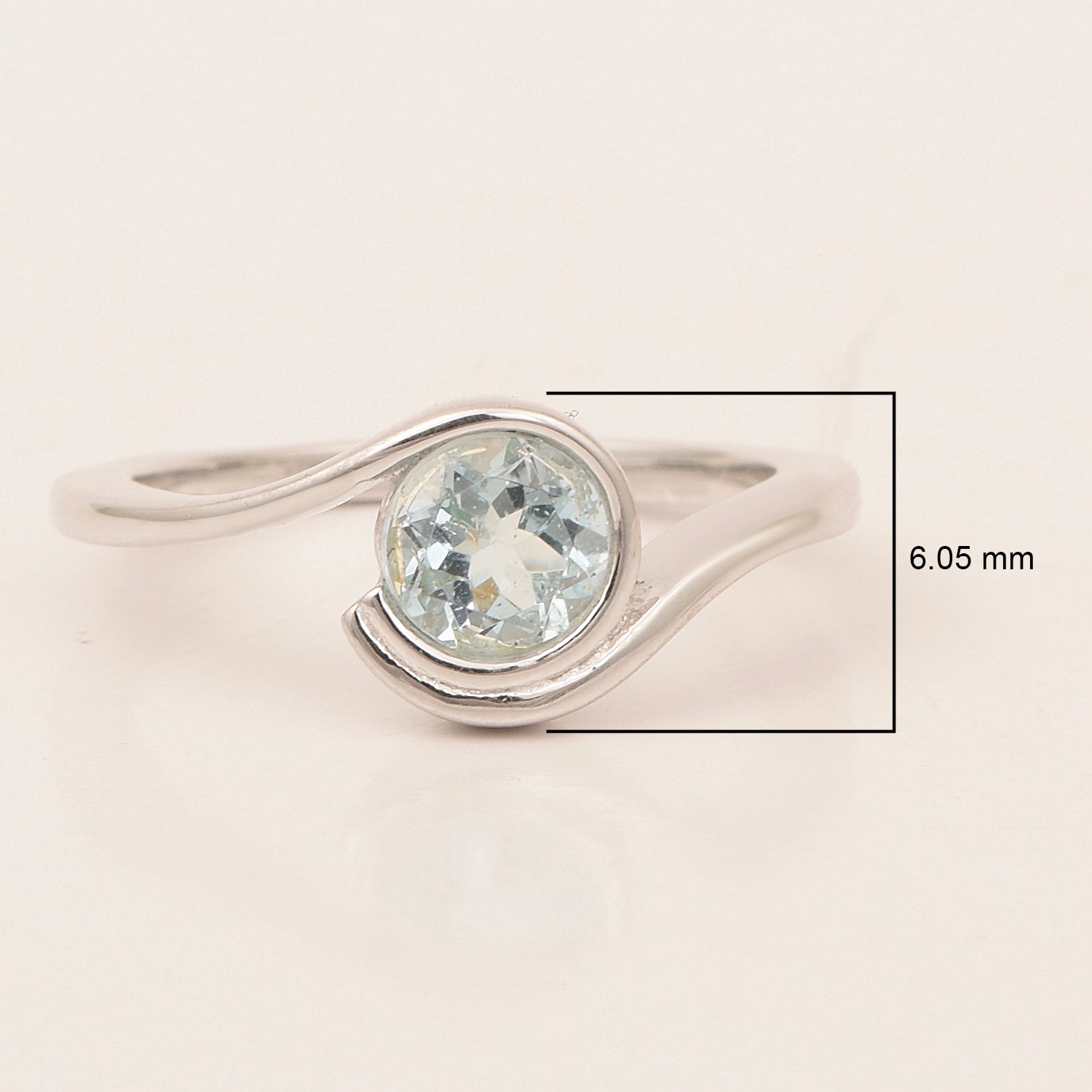 Bar-Set Solitaire 6mm Round Aquamarine Bypass Ring 925 Sterling Silver - Kimaya INC