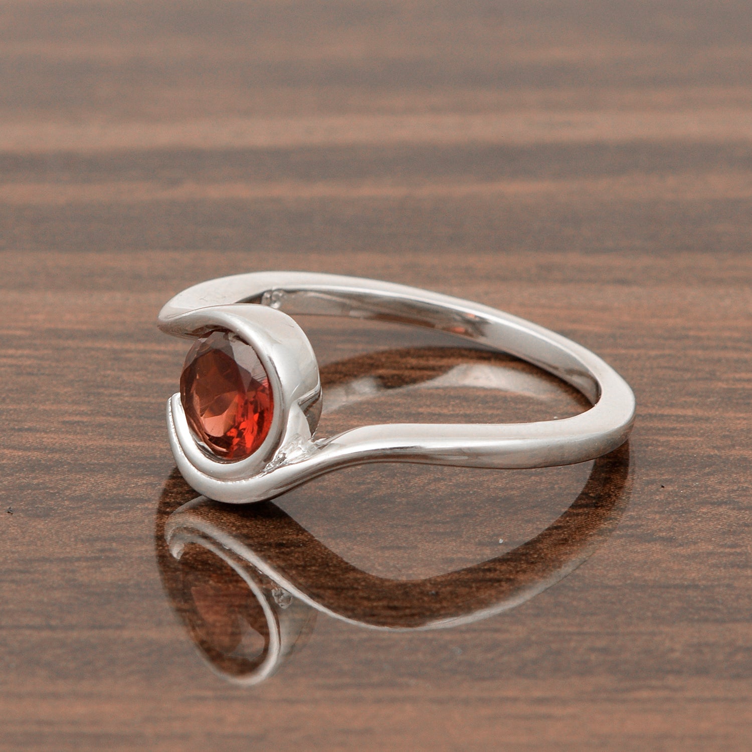 Bar-Set Solitaire 6mm Round Garnet Bypass Ring 925 Sterling Silver - Kimaya INC