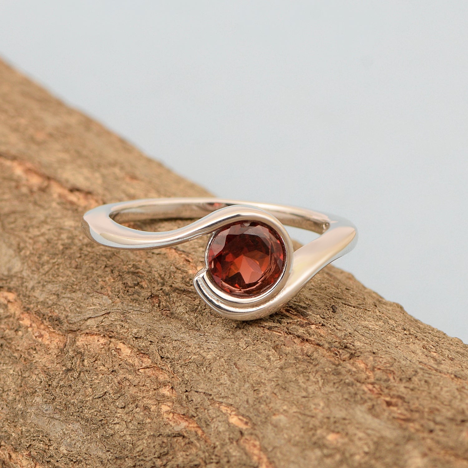 Bar-Set Solitaire 6mm Round Garnet Bypass Ring 925 Sterling Silver - Kimaya INC