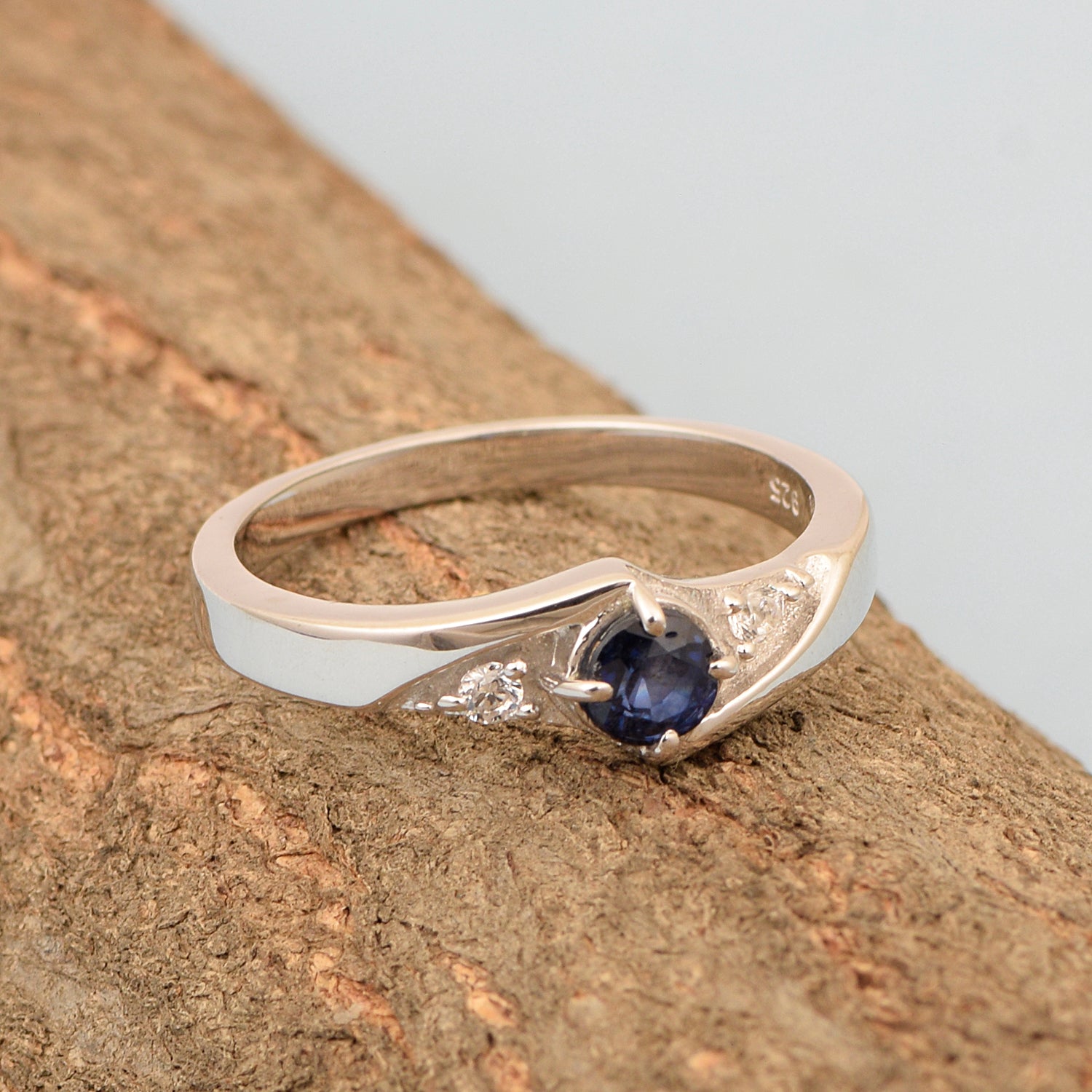 925 Sterling Silver Round Cut 4mm Blue Sapphire Women's Engagement Ring - Kimaya INC