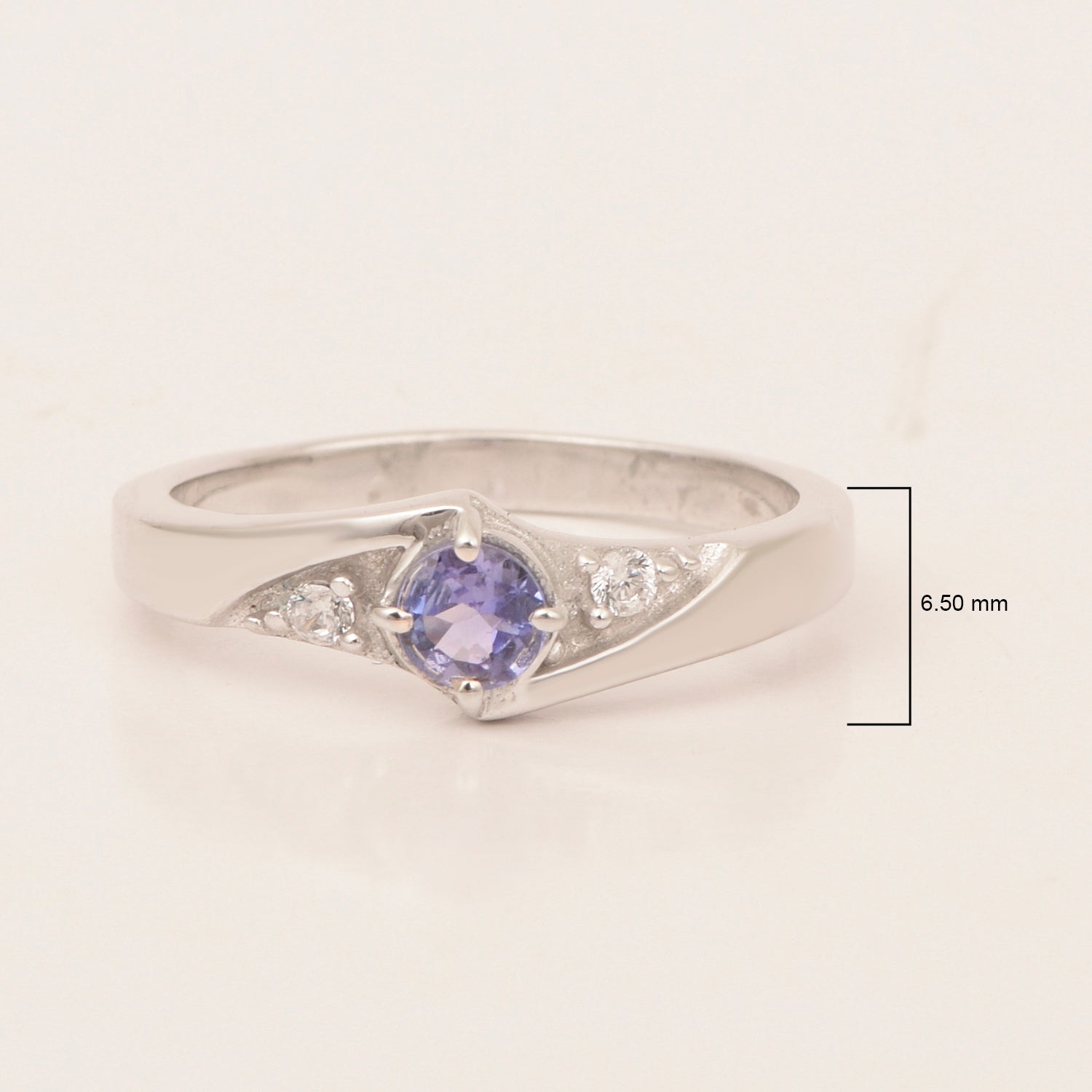 925 Sterling Silver Round 0.35 Ctw Tanzanite Women's Engagement Ring - Kimaya INC