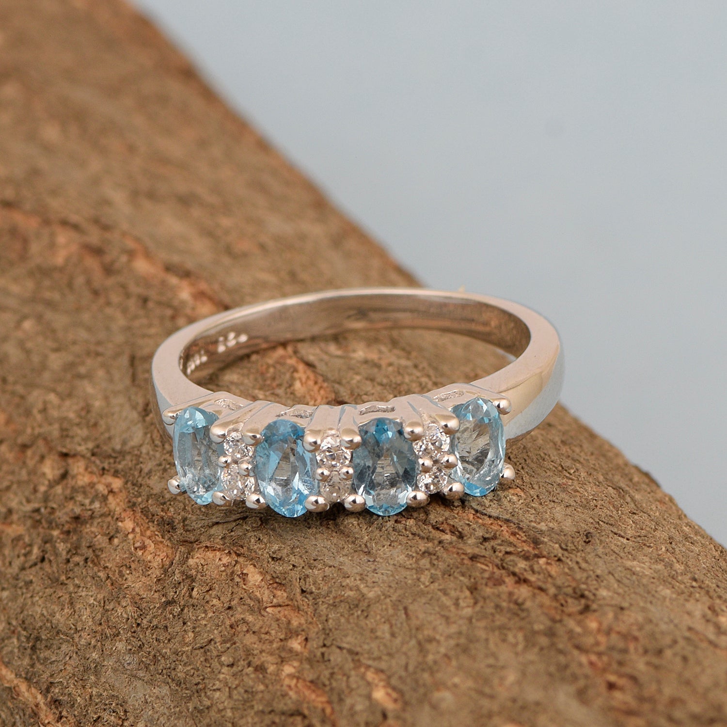 925 Sterling Silver Oval 5X3MM Aquamarine & White Topaz Women Wedding Ring - Kimaya INC