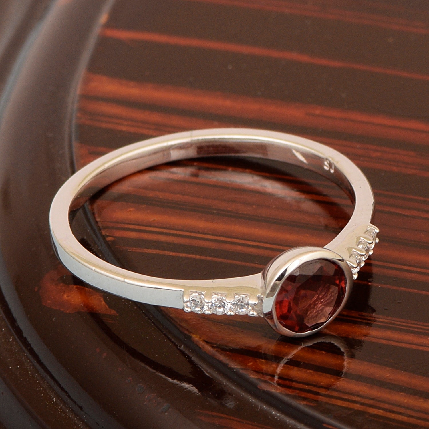 Sterling Silver Round Cut 5mm Garnet Gemstone Women Wedding Ring - Kimaya INC