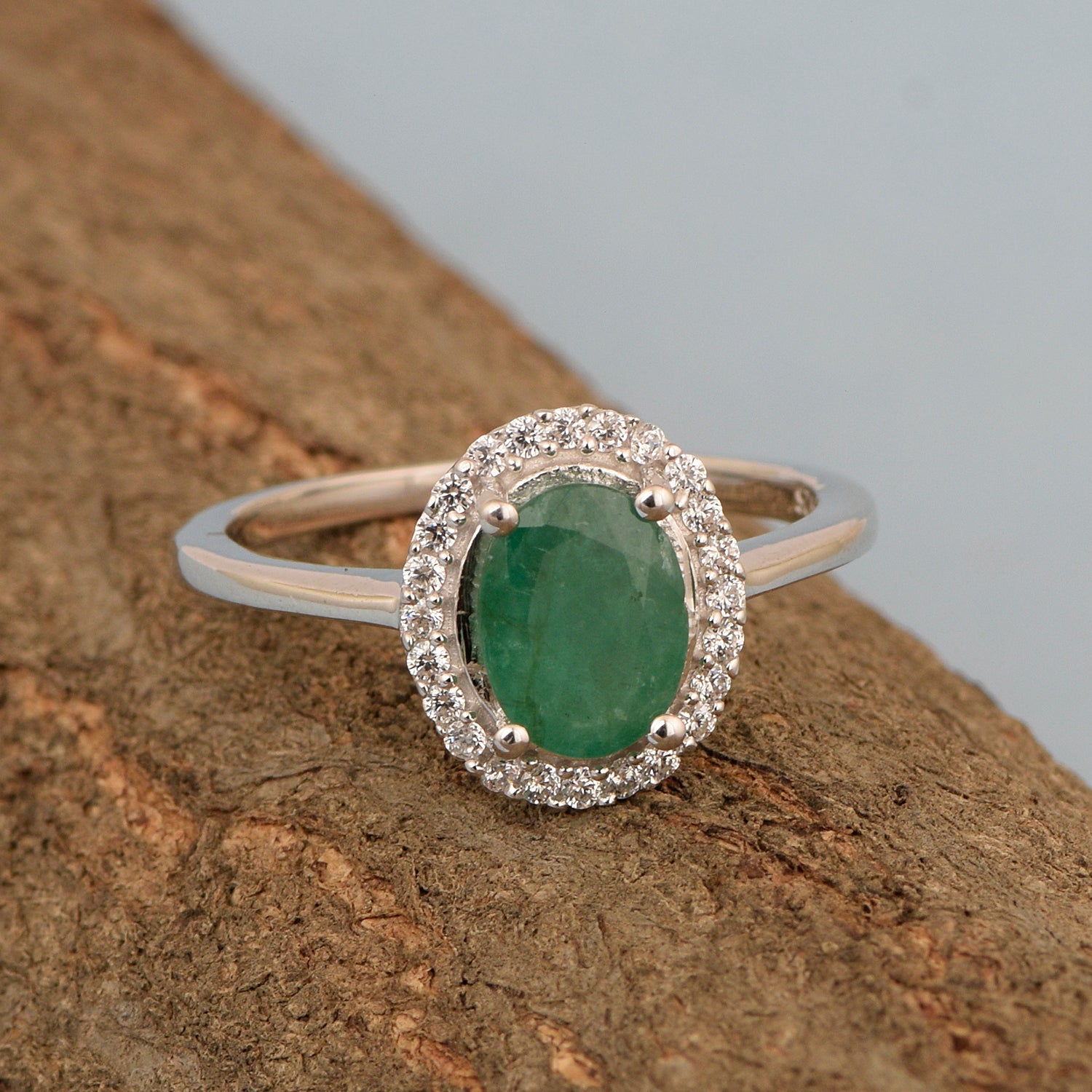 925 Sterling Silver 1.75 Ctw Oval Emerald & White Accents Women Ring - Kimaya INC