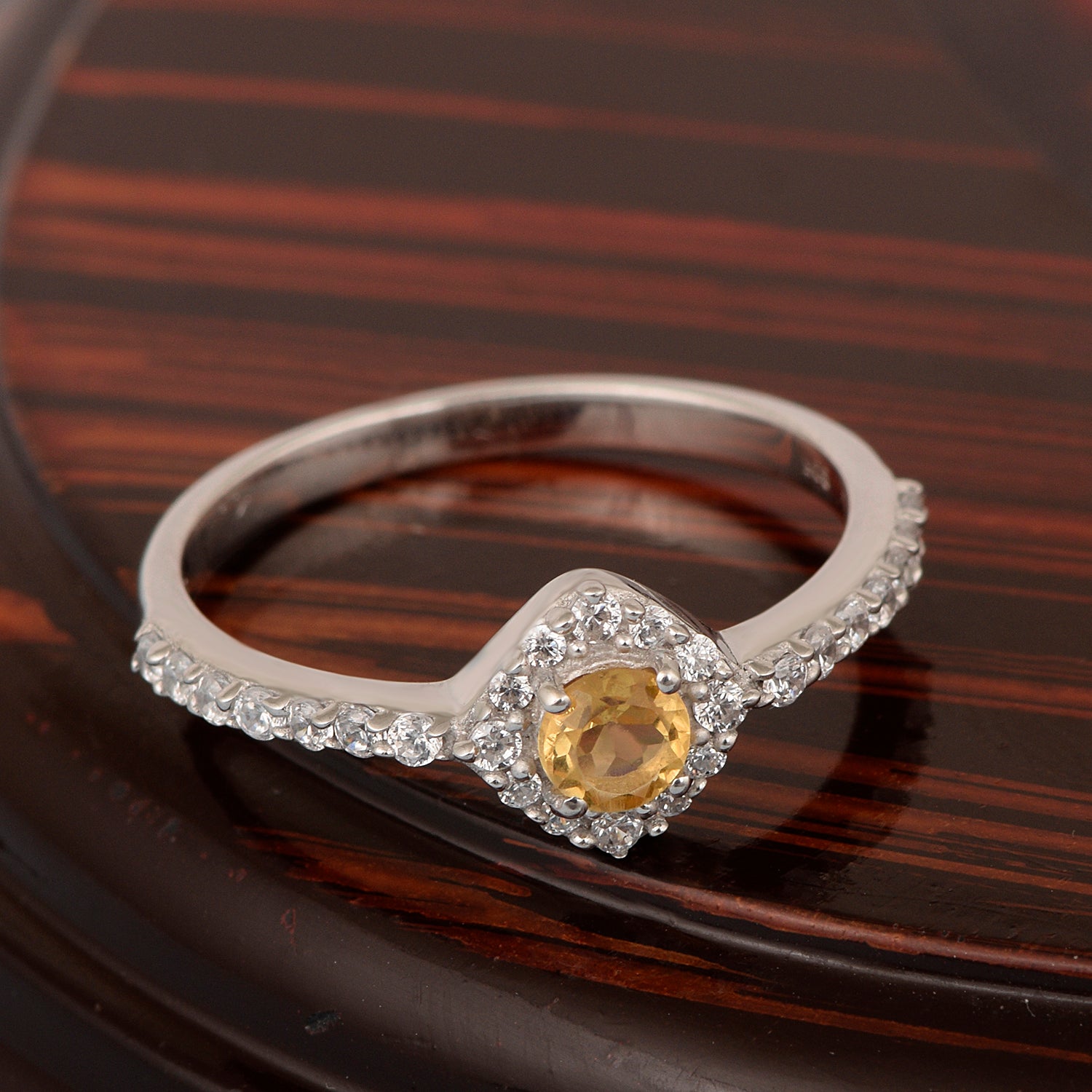 Solitaire Round 4mm Citrine & White Accents Women Wedding Ring - Kimaya INC