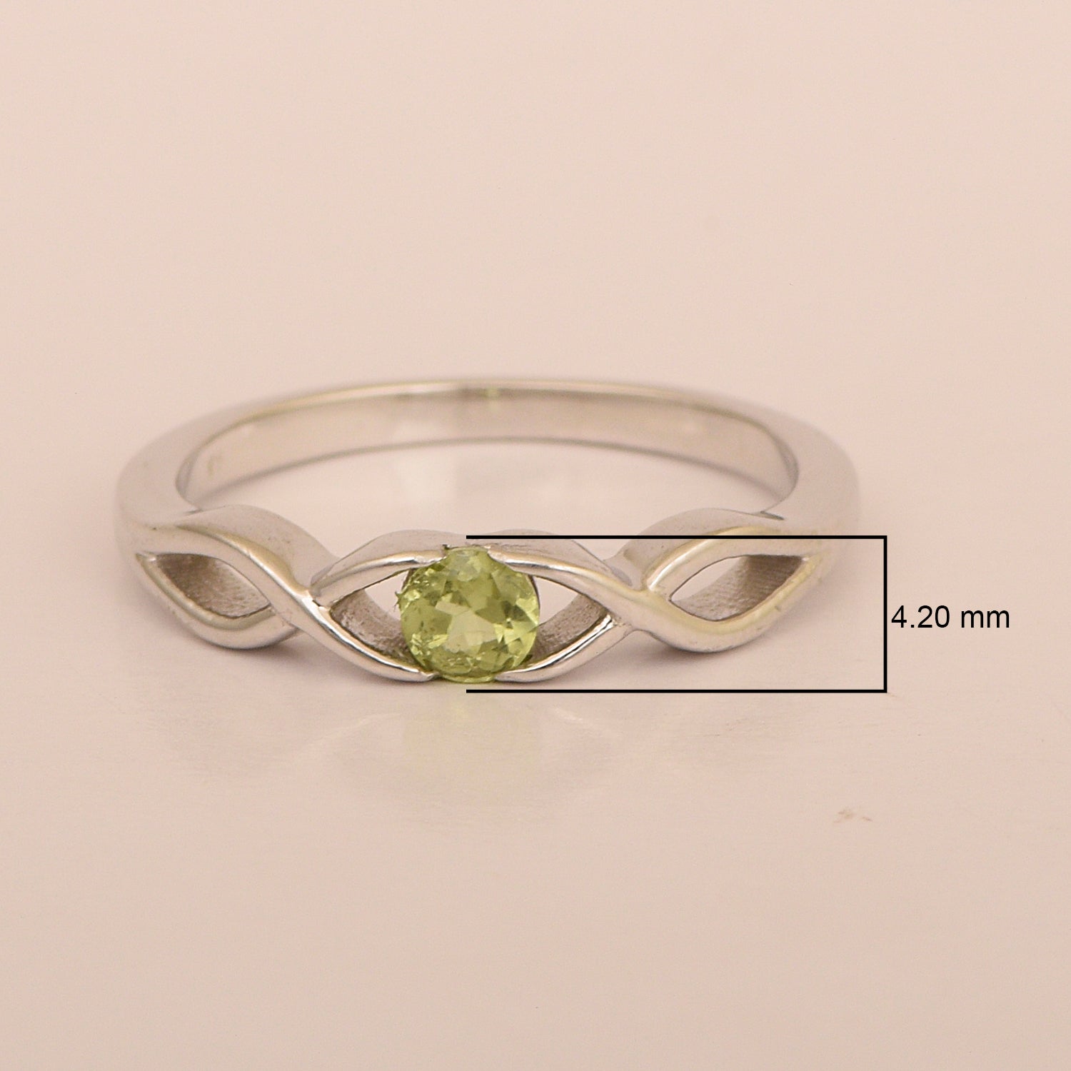Infinity Knot Round 4mm Peridot Women Engagement Rings - Kimaya INC