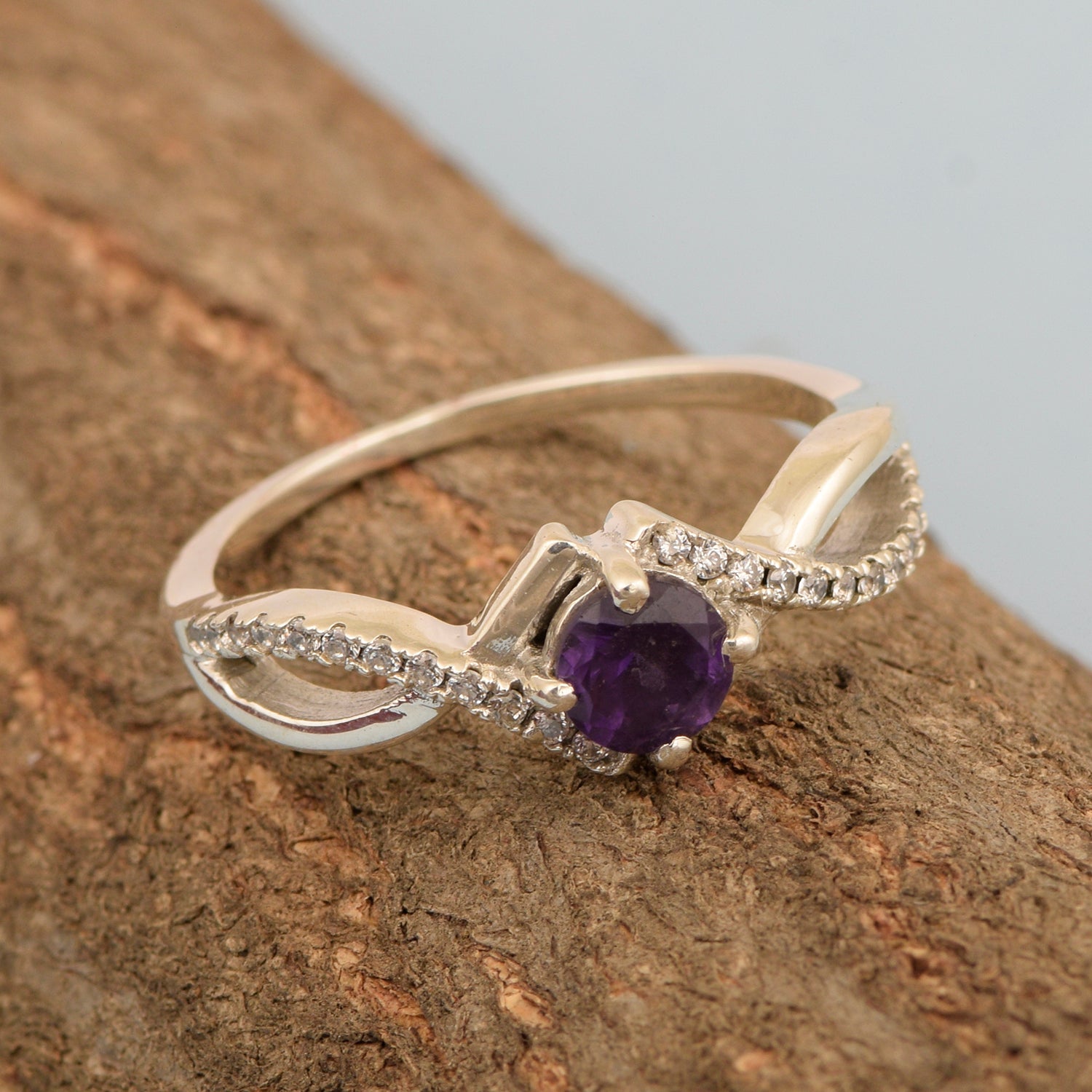 Sterling Silver Infinity Round 0.50 Ctw Amethyst Women Engagement Ring - Kimaya INC