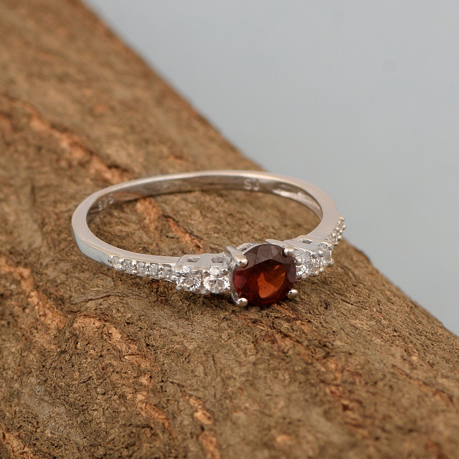 Round 5 MM Garnet Gemstone 925 Sterling Silver Women Engagement Ring - Kimaya INC