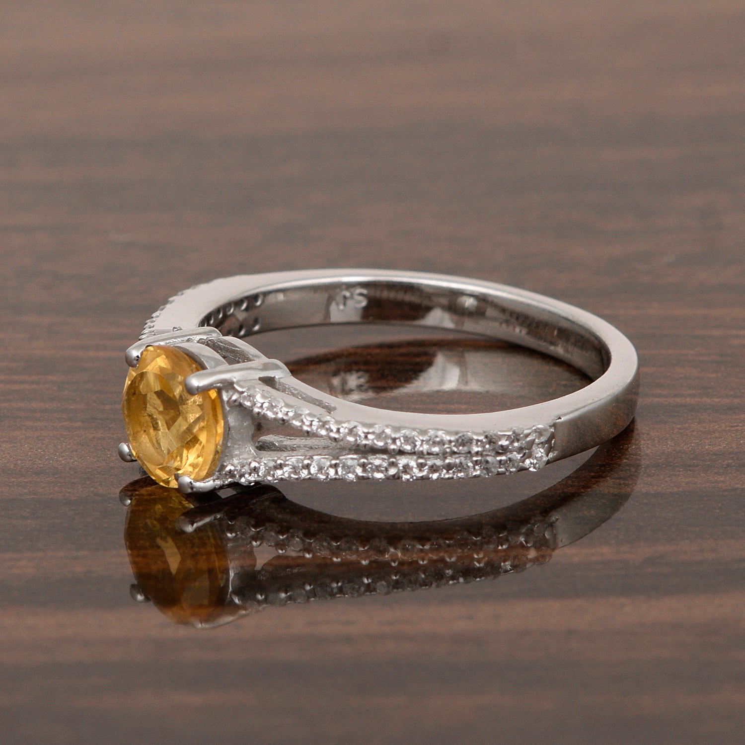 Round 0.85 Ctw Citrine Birthstone 925 Sterling Silver Cluster Women Ring - Kimaya INC