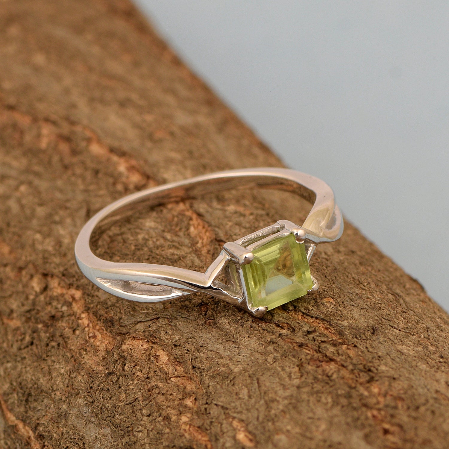 Square 5MM Peridot Gemstone 925 Sterling Silver Celtic Knot Solitaire Ring - Kimaya INC