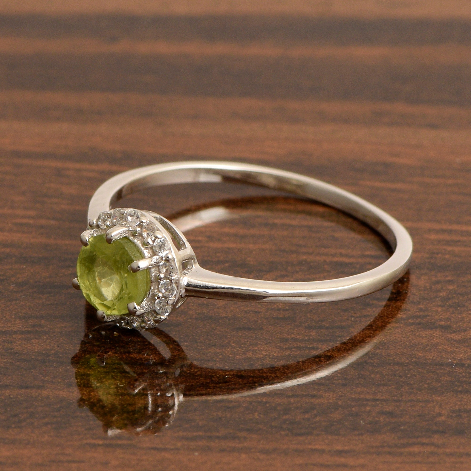 925 Sterling Silver Round 5MM Peridot Solitaire Accents Ring - Kimaya INC
