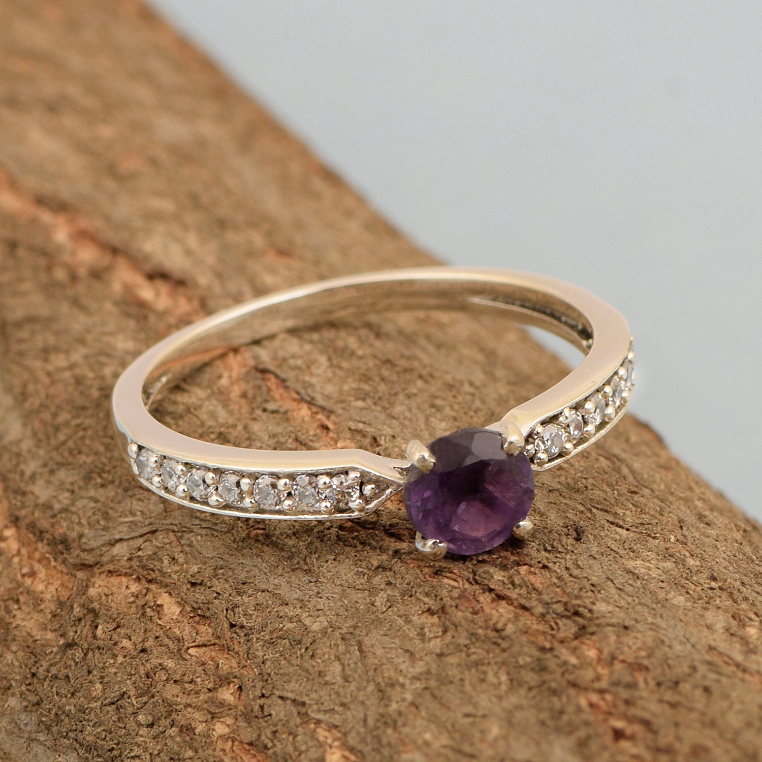 0.50 Ctw Round Cut Amethyst Solitaire Accent 925 Sterling Silver Wedding Ring - Kimaya INC