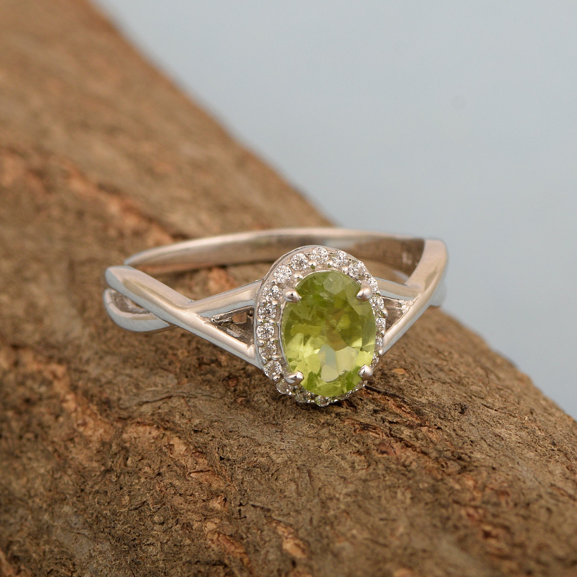 Solitaire Oval 1 Ctw Peridot Sterling Silver 925 Women Ring - Kimaya INC