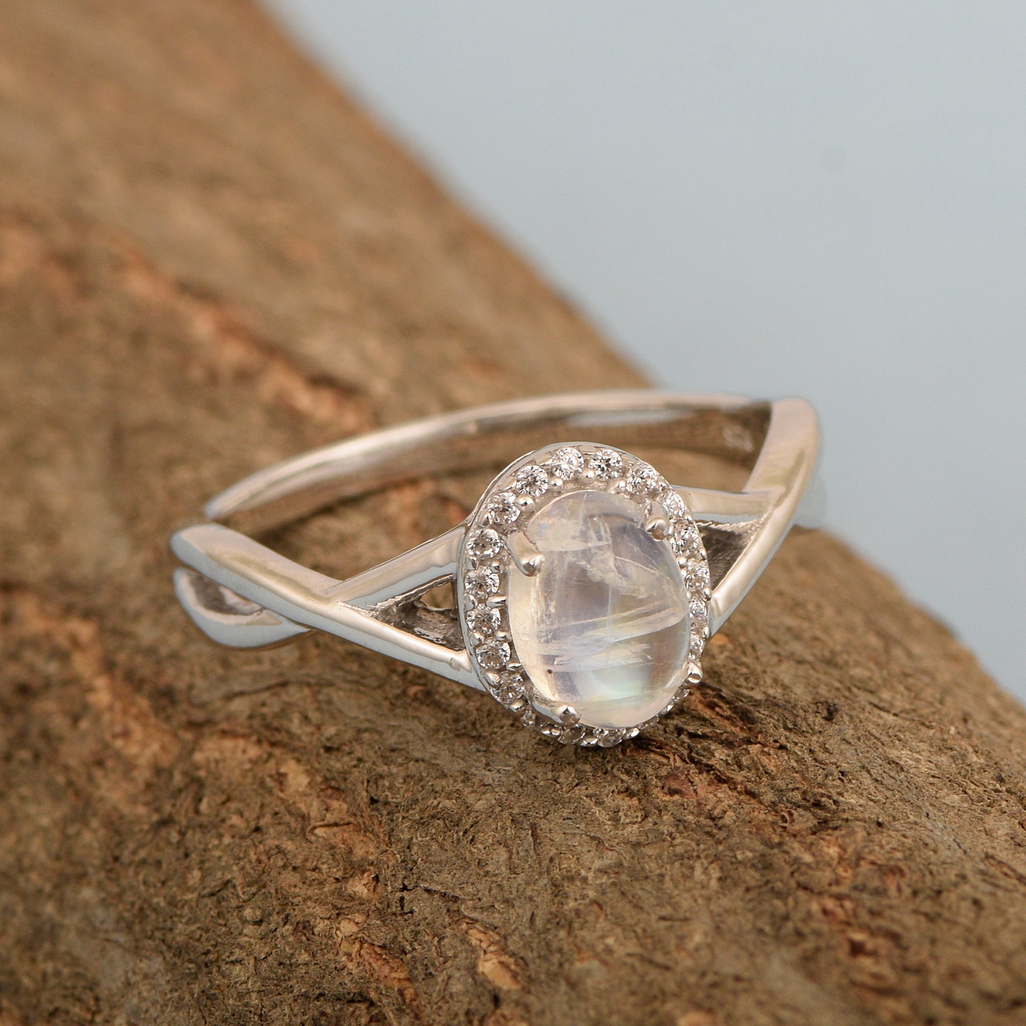 Solitaire Oval 1 Ctw Moonstone Sterling Silver 925 Women Ring - Kimaya INC