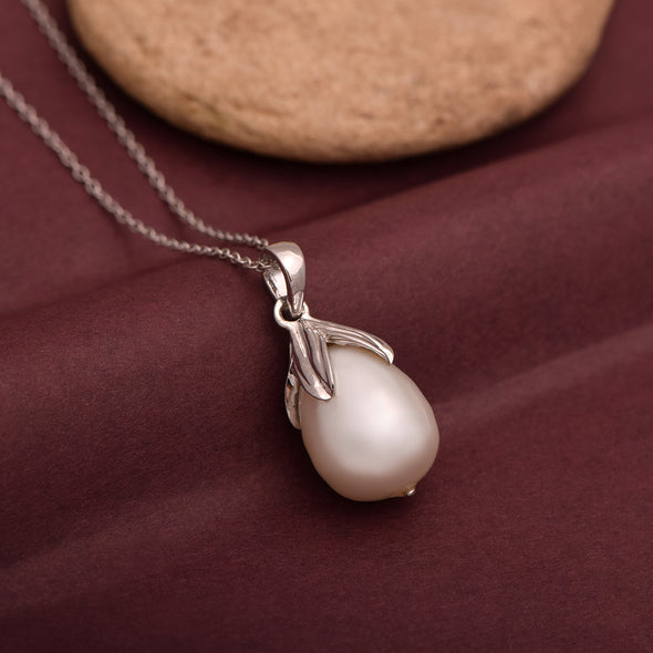 3.00 Ctw Pear Pearl 925 Sterling Silver Floral-Inspired Cap Teardrop Necklace