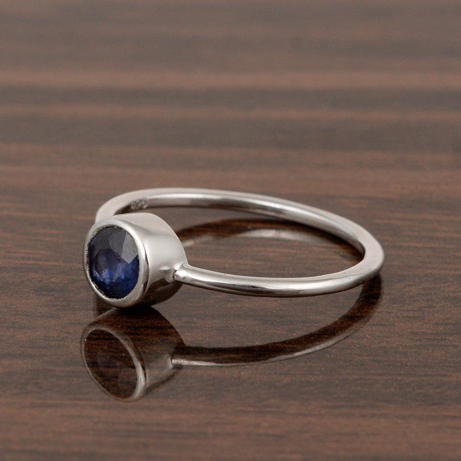 925 Sterling Silver Round 5mm 0.30 Ctw Blue Sapphire Women Engagement Ring