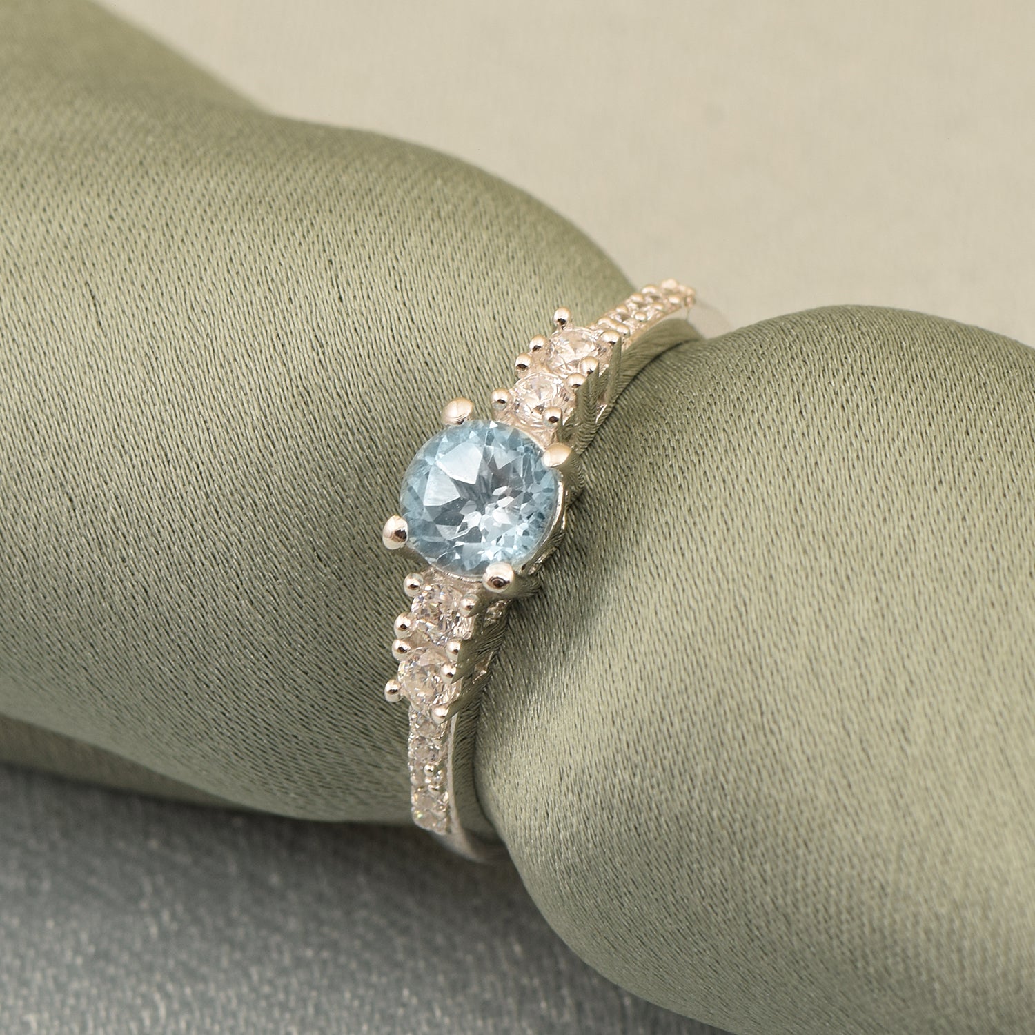 Round 5 MM Blue Topaz Gemstone 925 Sterling Silver Women Engagement Ring - Kimaya INC