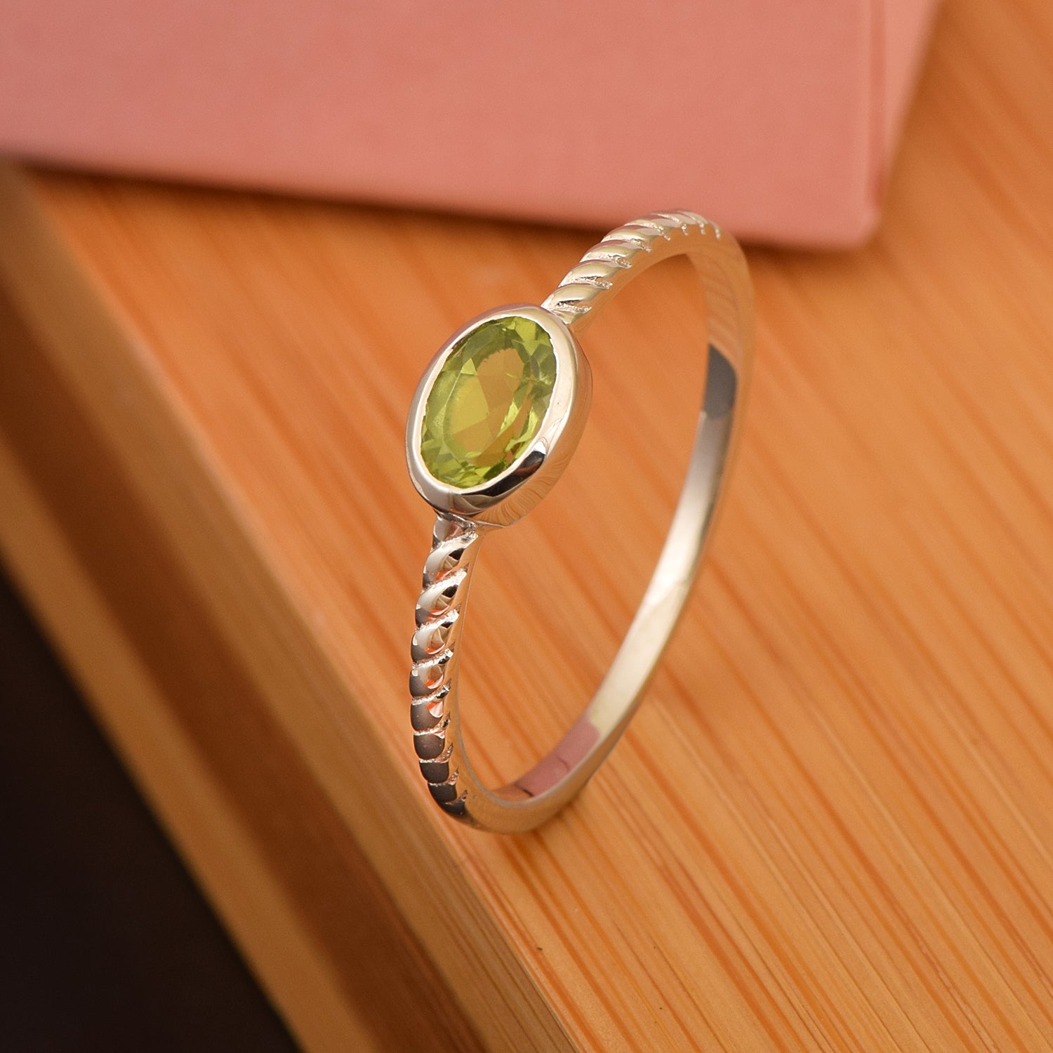 925 Sterling Silver Oval 0.35 Ctw Peridot Stackable Ring - Kimaya INC