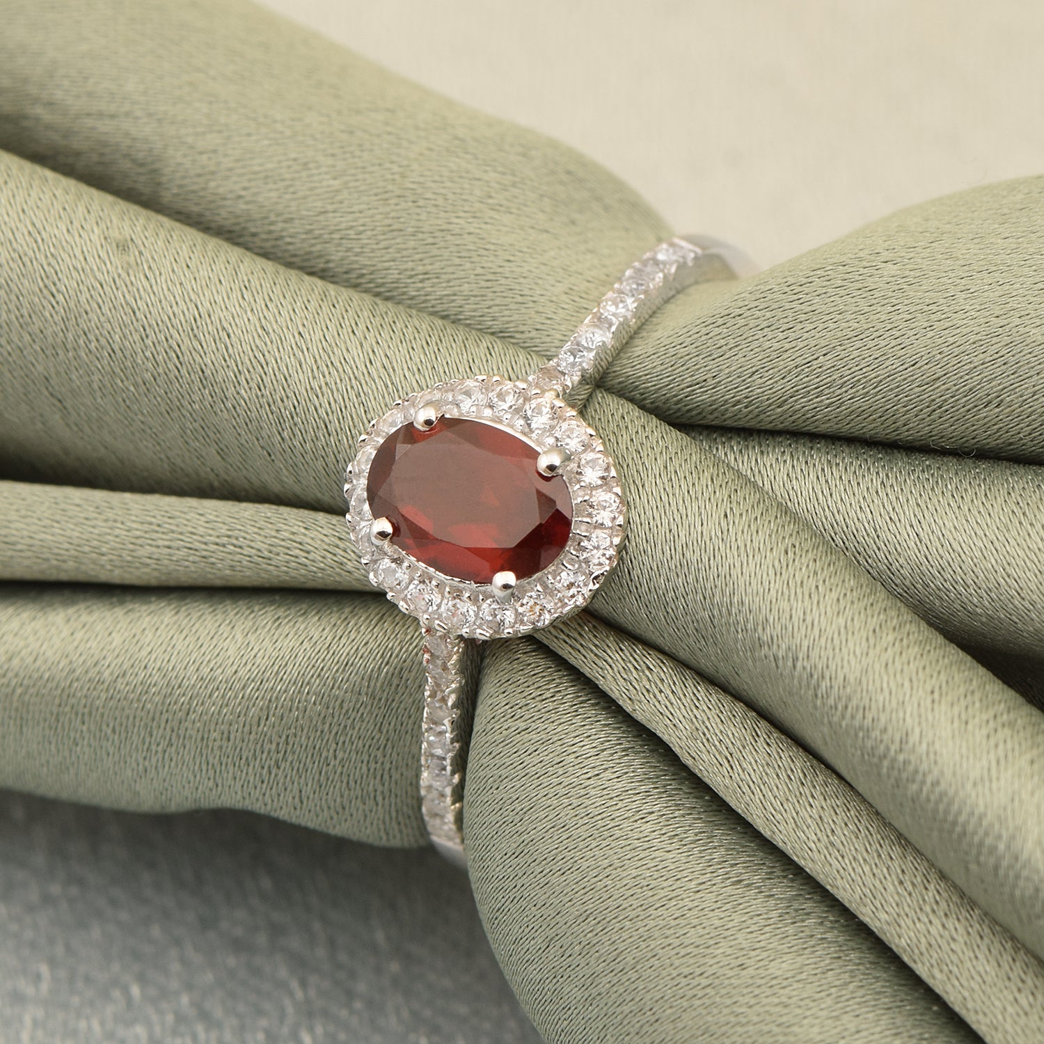 925 Sterling Silver Oval Garnet Women's Solitaire Ring - Kimaya INC