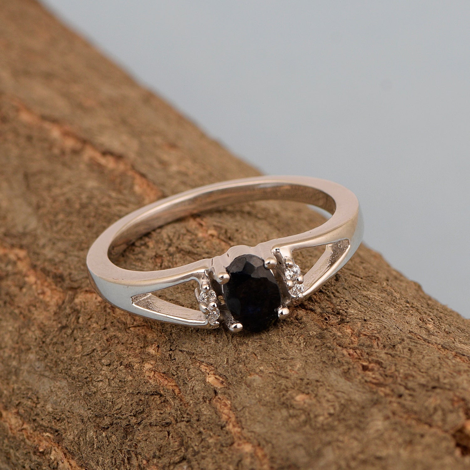 925 Sterling Silver Oval 6x4mm Blue Sapphire Solitaire Rings - Kimaya INC