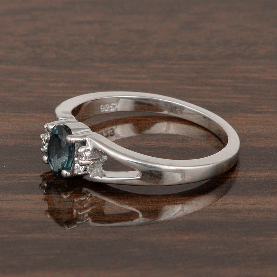 London Blue Topaz 6x4 MM Oval Solitaire Ring - Sterling Silver