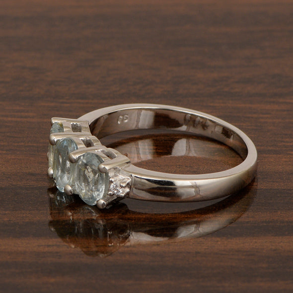 925 Sterling Silver Three-Stone Oval 1.35 Ctw Aquamarine Women's Ring - Kimaya INC