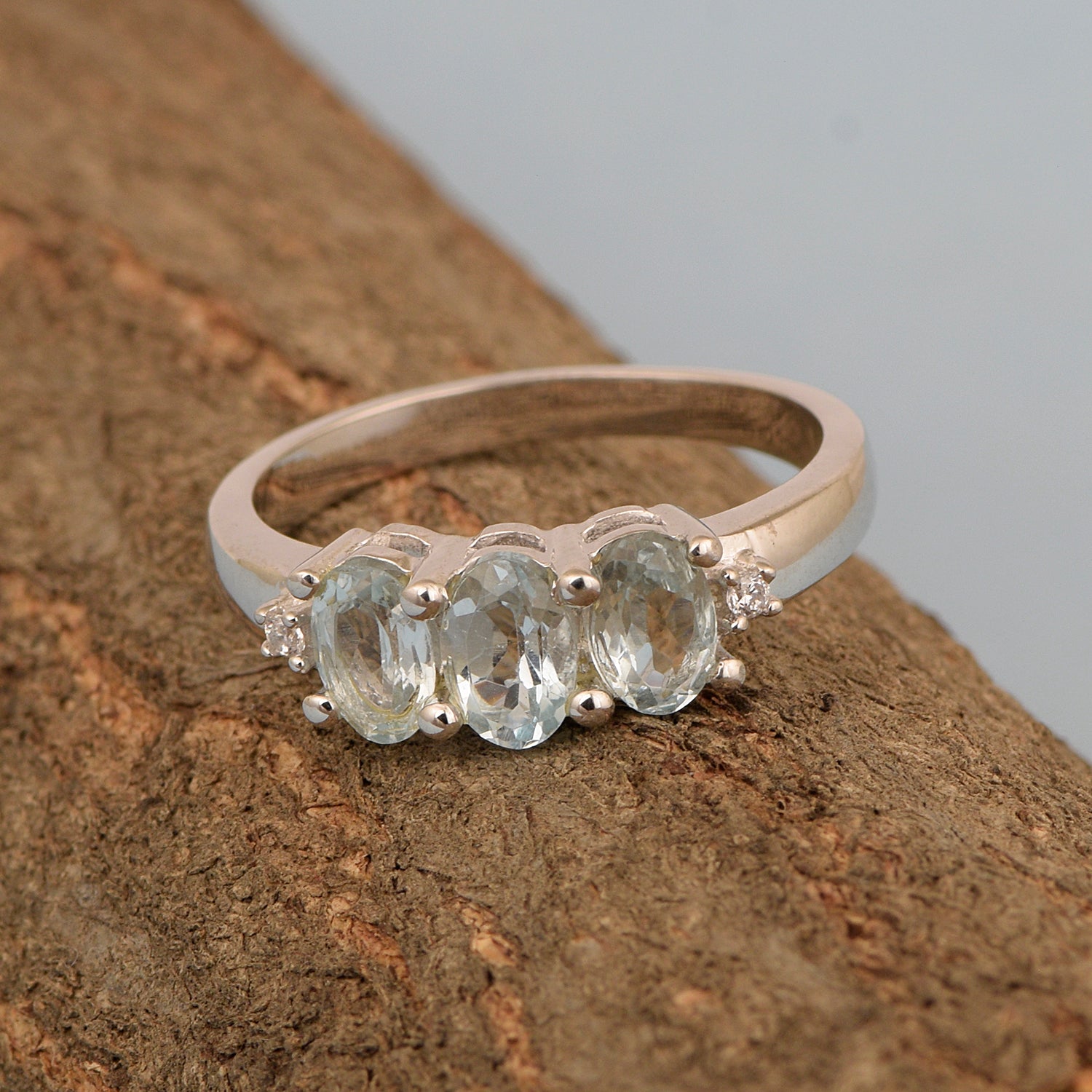 925 Sterling Silver Three-Stone Oval 1.35 Ctw Aquamarine Women's Ring - Kimaya INC