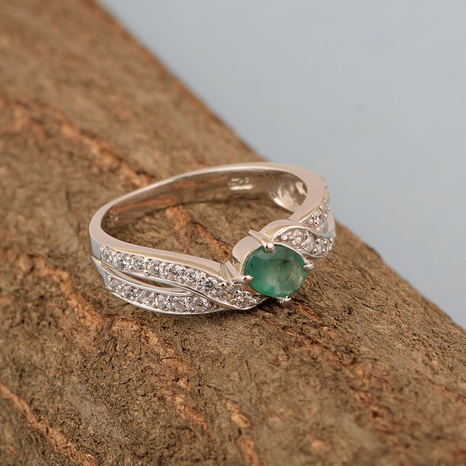 Sterling Silver Genuine Oval Emerald 1.20 Ctw Women Cluster Ring - Kimaya INC