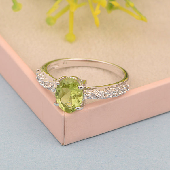 Solitaire Oval Cut 1.5 Ctw Peridot & White Accents 925 Sterling Silver Women Wedding Ring - Kimaya INC