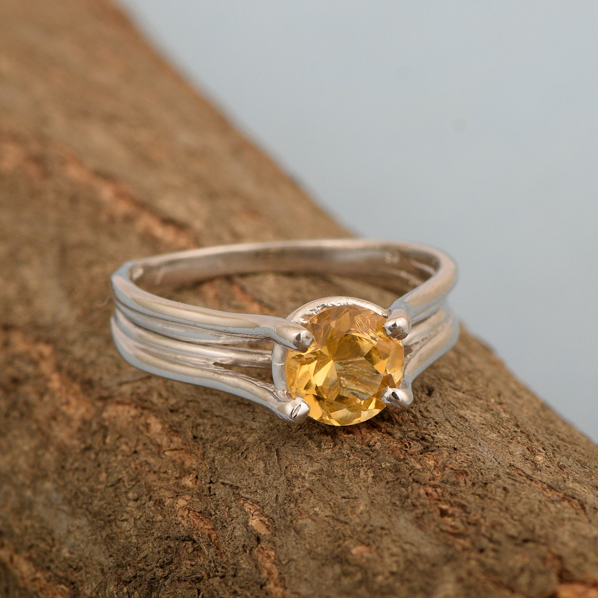 Solitaire Round 8mm Citrine 925 Sterling Silver Wedding Ring - Kimaya INC