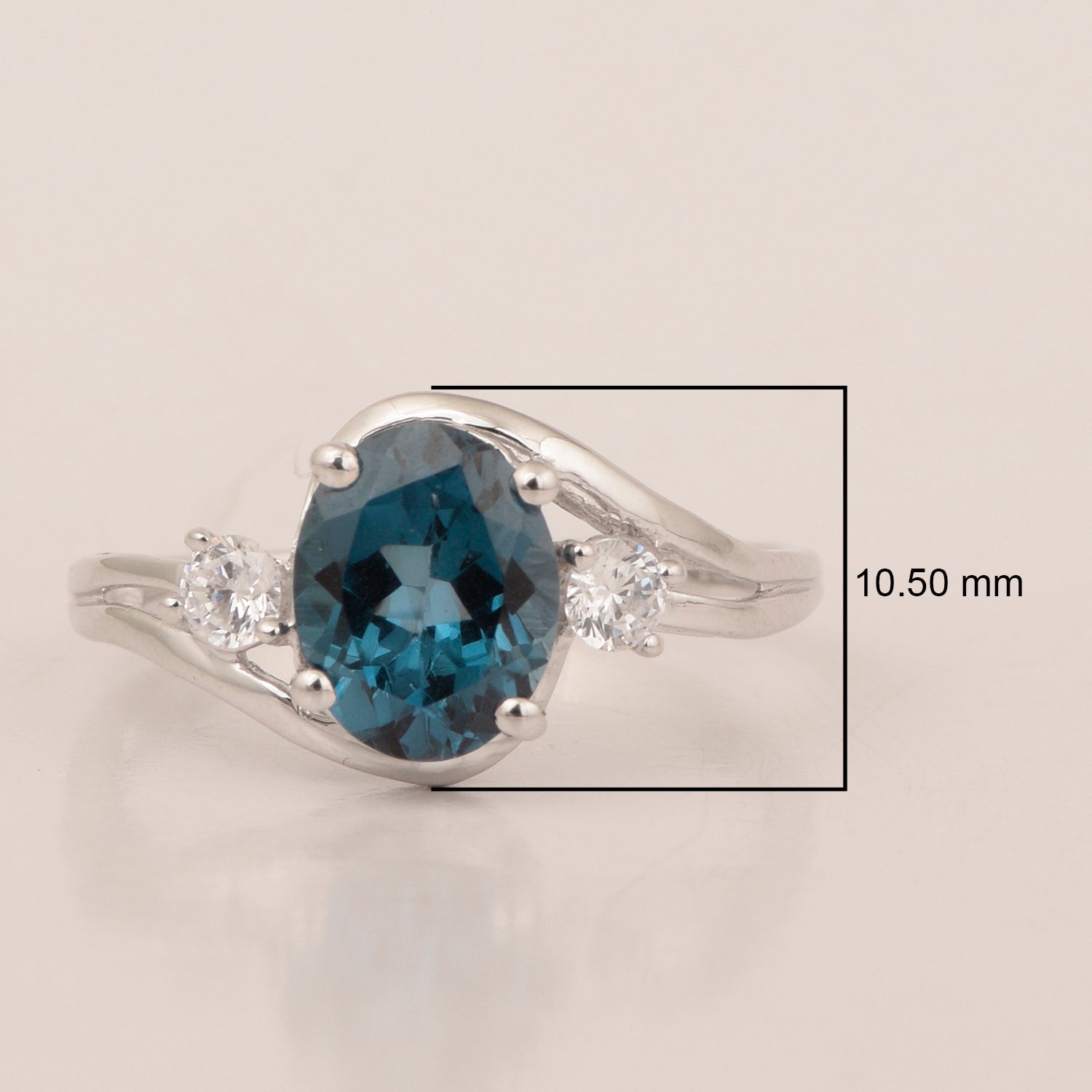 Sterling Silver Oval 2.25 Ctw London Blue Topaz with White Topaz Accent Women Rings - Kimaya INC