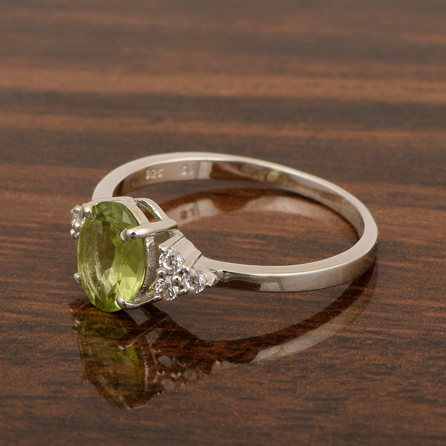 Solitaire Oval 8x6mm Peridot & White Accents Women Wedding Ring - Kimaya INC