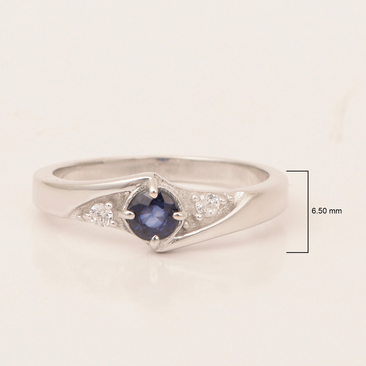 925 Sterling Silver Round Cut 4mm Blue Sapphire Women's Engagement Ring - Kimaya INC