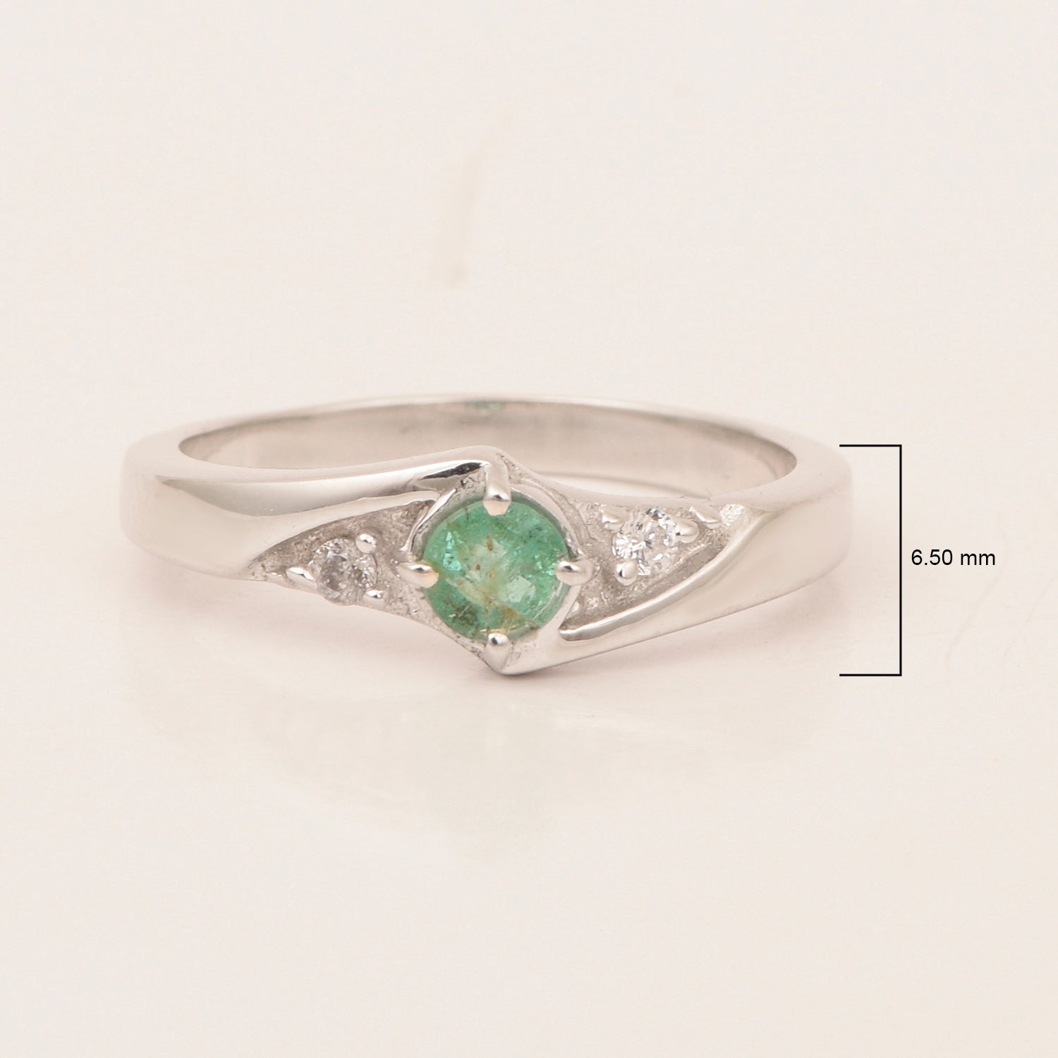 925 Sterling Silver Round Cut 4mm Emerald Women's Engagement Ring - Kimaya INC
