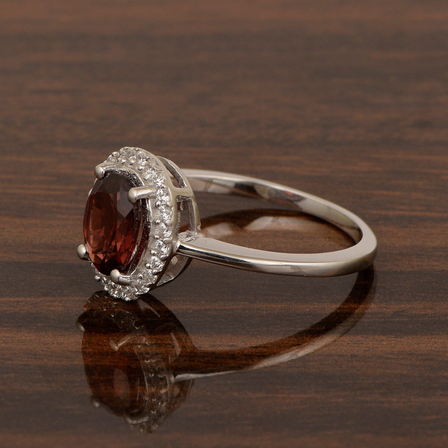 925 Sterling Silver 1.75 Ctw Oval Garnet & White Accents Women Ring - Kimaya INC