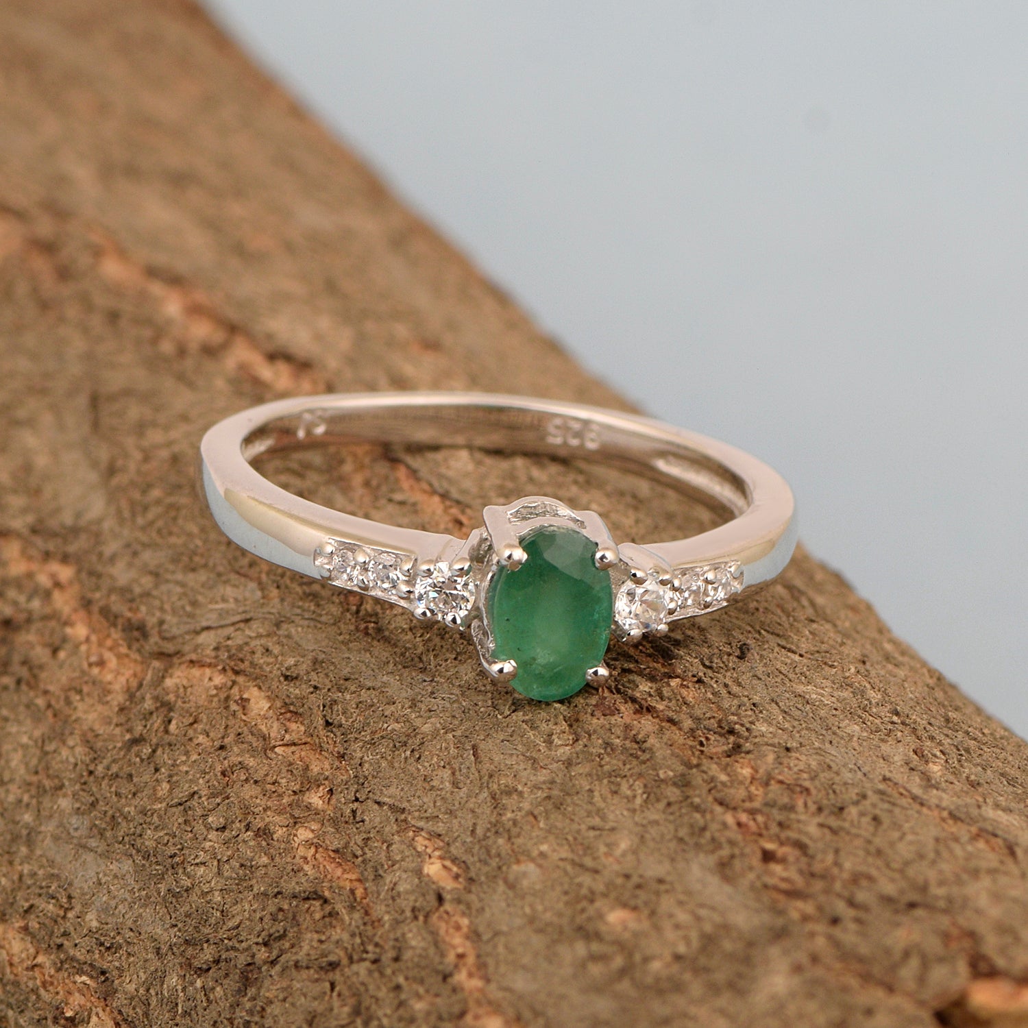 925 Sterling Silver Oval 6X4mm Emerald & White Accents Women Engagement Ring - Kimaya INC