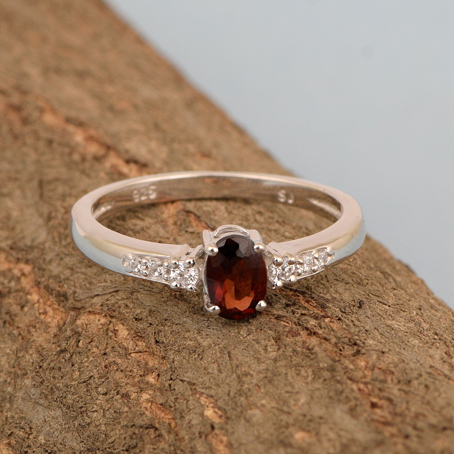 925 Sterling Silver Oval 6X4mm Garnet & White Accents Women Engagement Ring - Kimaya INC